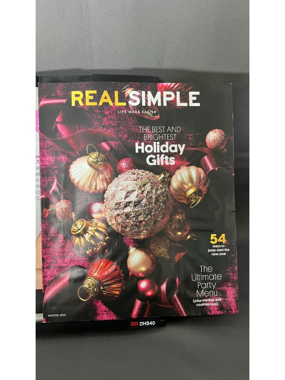 Set Of Real Simple Magazine Issues 2025 - Picture 2 of 7